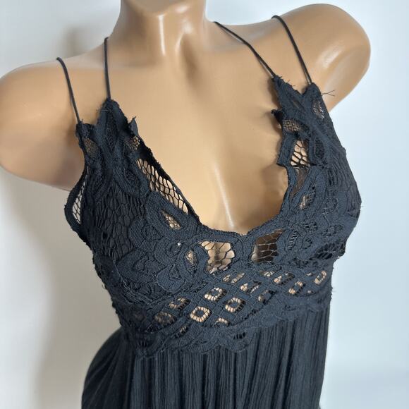 FREE PEOPLE Adella Black Mini Slip Dress Boho Crochet Lace Strappy Small Witchy - Picture 5 of 9